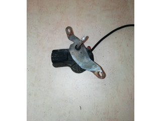 Моторчик стеклоочистителя 0390206953    Volvo V70