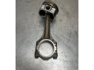 Поршень с шатуном AAA 021e Volkswagen Golf III