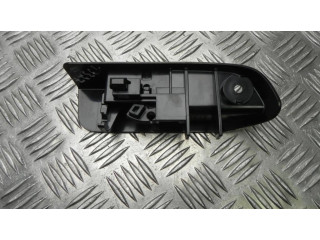 Включатель открытия топливного бака