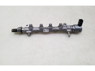 Топливная рампа 04L089G   Audi A5 8T 8F   для двигателя CNHA