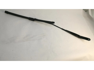 Стеклоочиститель лобового стекла