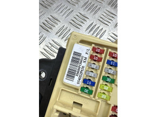 Блок предохранителей 954002P656   KIA Sorento    