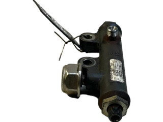 Топливная рампа 4R8Q9C066AA, A2C20001297 Jaguar S-Type 2.7