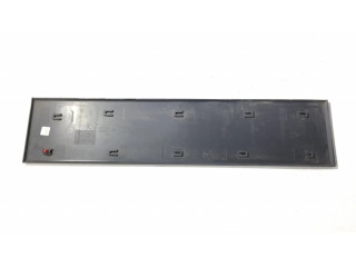 Отделка загрузочная дверь (молдинги)