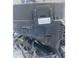 Блок предохранителей 91220Q4472 KIA Niro