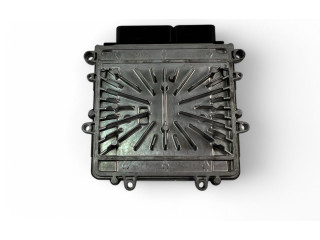 Блок управления двигателем Блок управления 30729826A, 0281012103 Volvo V70