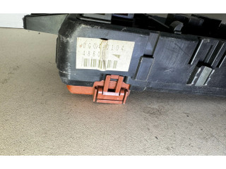 Блок предохранителей MB953355, 0G040104   Mitsubishi Carisma    