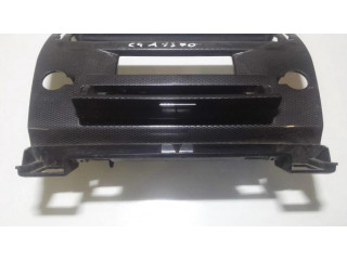 Другая деталь салона