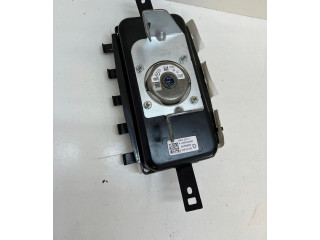 Подушка безопасности пассажира    Renault Clio IV