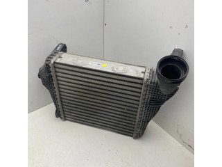 Интеркулер  95B145803A, T95B101   Porsche Macan 3.0