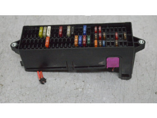 Блок предохранителей    Volkswagen Caddy    