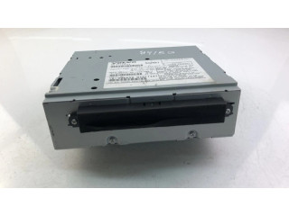 Радио/ проигрыватель CD/DVD / навигация