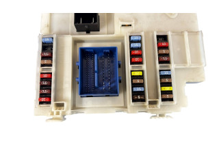 Блок предохранителей CG9T14C256FA, 31327994AA   Volvo V70    