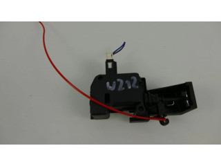 Электрический замок крышки