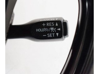 Руль Toyota C-HR I 2016 - 2023 года 627554600