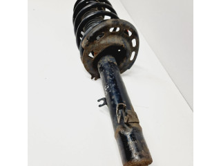 Передний амортизатор с пружиной      