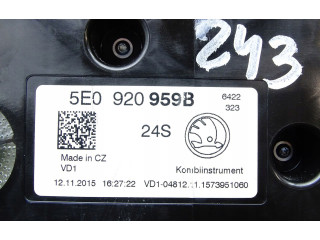 Панель приборов 5E0920959B   Skoda Octavia Mk3 (5E)       