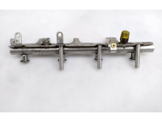 Топливная рампа 06J133317G Audi A3 S3 8P