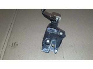 Замок задней крышки