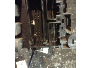 Блок предохранителей    Daihatsu Terios    