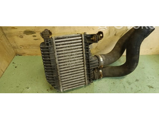 Интеркулер  8730670   Toyota Avensis T220 2.0