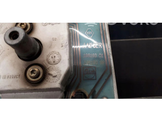 Панель приборов 19819301   Renault Clio I       