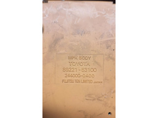 Блок предохранителей 8922153100, 2440000400 Lexus IS 200-300