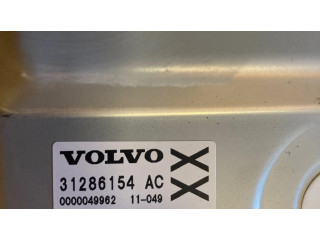 Блок управления двигателя 31286154, 8200049962 Volvo XC60