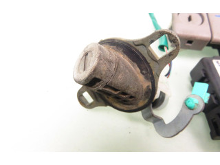 Блок управления двигателем Блок управления BJ3D675G2H, 2797000811 Mazda Premacy