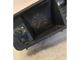 Přístrojová deska Volkswagen Transporter - Caravelle T3 1988 88471313