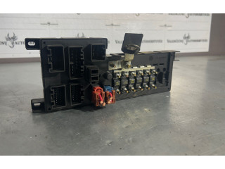 Блок предохранителей    8645364, 000401660404   Volvo V70