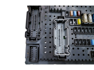 Блок предохранителей 30728512, 28017881   Volvo XC90    