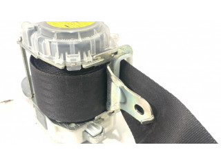 Передний ремень безопасности