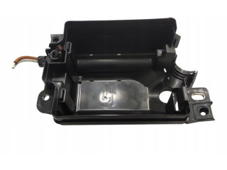 Блок предохранителей  51839436   Opel Combo D    