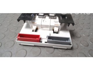 Дисплей    8200028364, 8200028364A   Renault Clio II