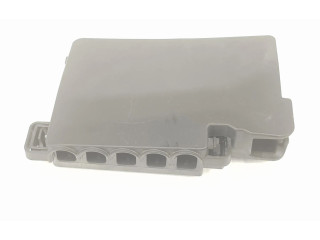 Pojistková skříňka 7LA937548 Volkswagen Transporter - Caravelle T6 2015