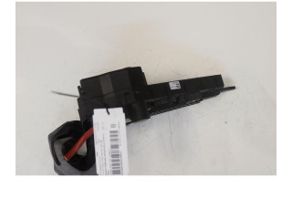 Pojistková skříňka BMW 5 E60 E61 2001