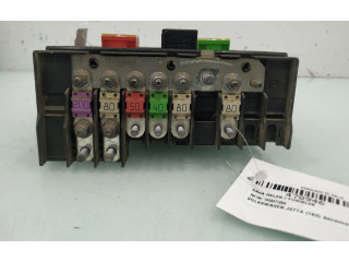 Блок предохранителей 1K0937125A   Volkswagen Jetta V    
