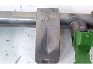 Vstřikovač 117083221 Subaru Outback (BS)