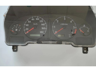 Přístrojová deska Nissan Patrol Y61 2001 24812VB200