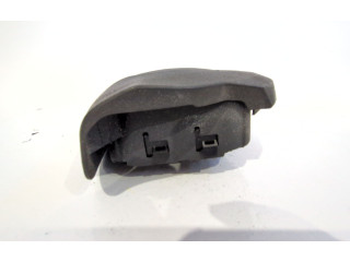 Подушка безопасности водителя 8200968357   Renault Trafic II (X83)