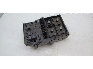 Блок предохранителей P4686722, TQH018630BL3 Chrysler Voyager