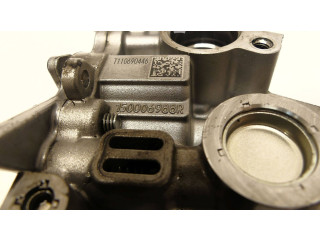 Масляный насос  M9R M9RV710 EURO6 BLUE DCI 150006988R  Renault Trafic III (X82) 