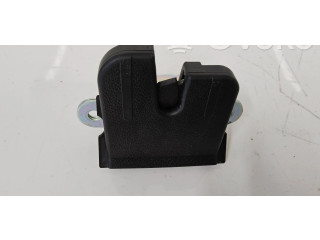 Замок багажника 5G6827505B    Volkswagen Golf VII 2013 - 2019 года