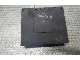 Zpětné zrcátko  Volkswagen Caddy 2007  3C0937049D  