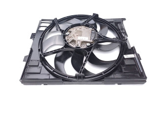 Вентилятор радиатора     7649150, 8626114    BMW i8 