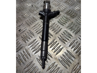 Vstřikovač 236700R030 Toyota Auris 150