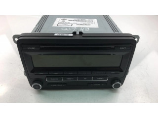 Радио/ проигрыватель CD/DVD / навигация