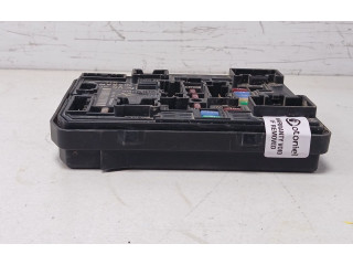 Pojistková skříňka Řídící jednotka BSM 284b78285r Renault Clio IV 2023