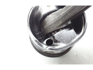  Поршень с шатуном D5204T2 81L123  Volvo V60  